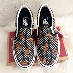 Vans Classic Slip-On Tiger Floral Black White Women Size 9 Brand New
